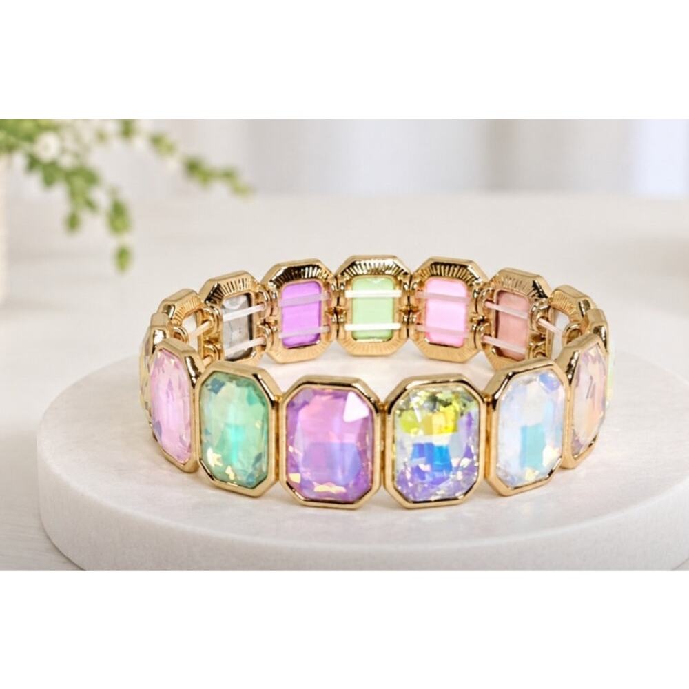 Pastel AB Stretch Bracelet Gold Trim New - Picture 2 of 2